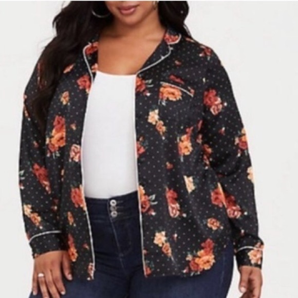 Black Satin Floral Pajama Blouse - Picture 3 of 12